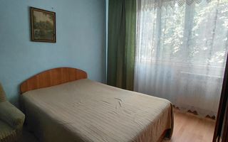 Apartament cu 2 camere Tiglina 1,et.2,strada Saturn zona pietei - Poză 1