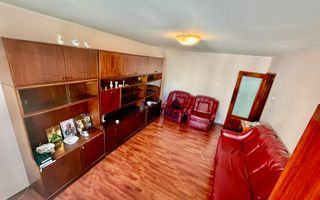 Nicolina-LIDL Apartament 2 Camere Decomandat Etaj Intermediar - Poză 1