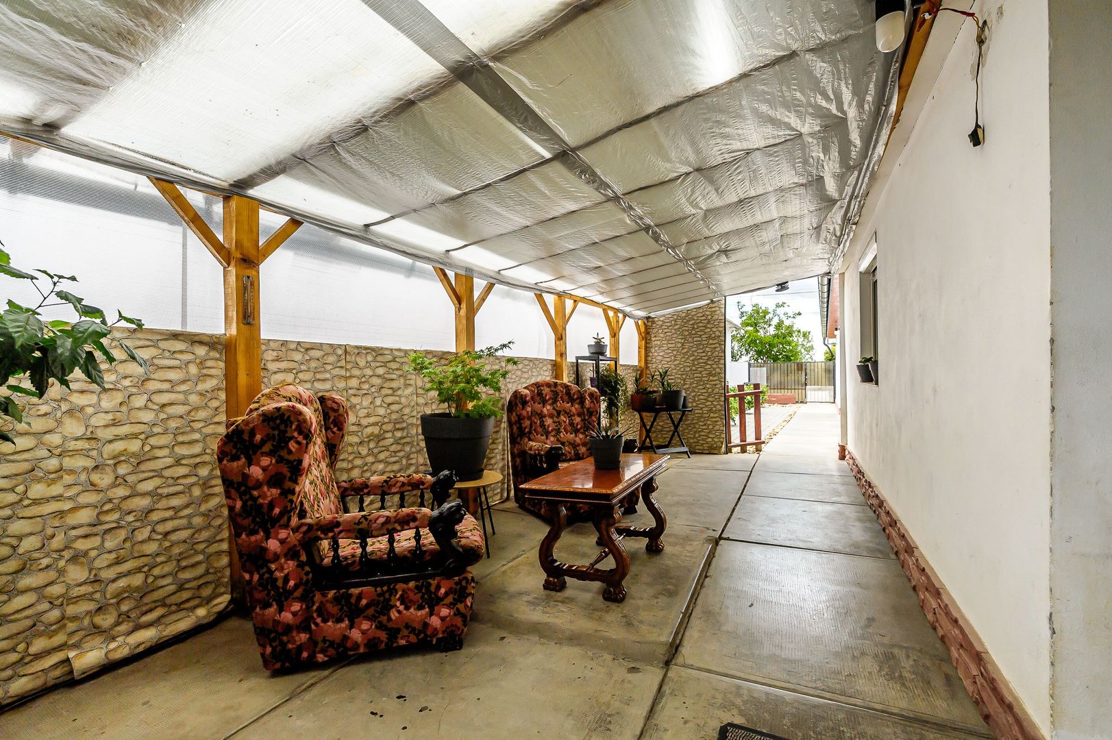 VÂNDUT! Casă locuibilă în Sânleani. - Poză 4