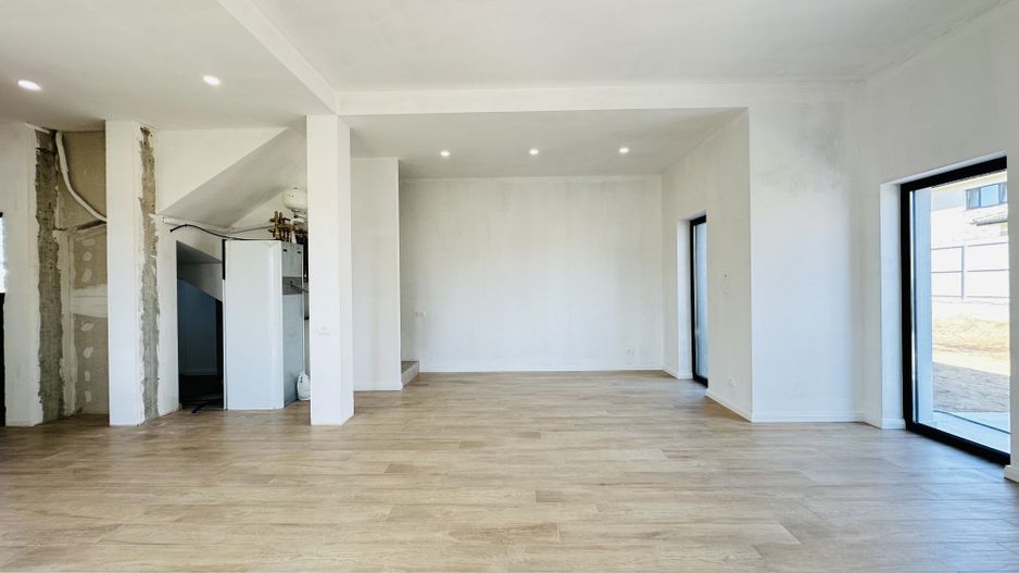 Oferta vanduta Duplex de vanzare la liziera padurii - 130 mp, 4 bai&4 dormitoare - Poză 10