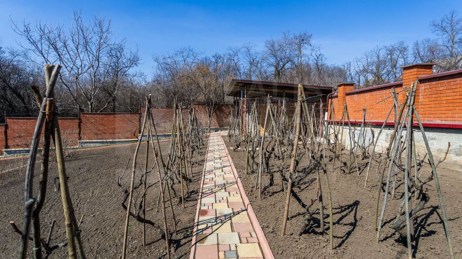 Vânzare, casă, 3 nivele, 200 mp + 10 ari, str. Gura Văii, Rîșcani - Poză 46