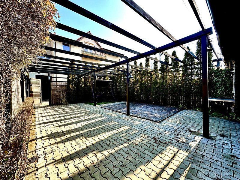 Apartament elegant -curte proprie - garaj - Poză 32