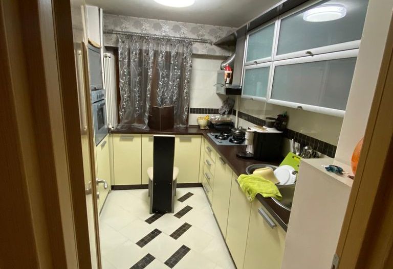 Inchiriere apartament 3 camere gorjului - Poză 2