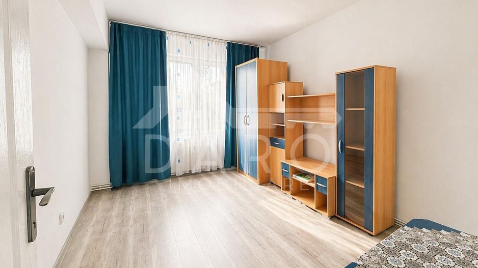 Vând apartament cu 2 camere,in cartierul Tudor,strada Infratirii - Poză 4