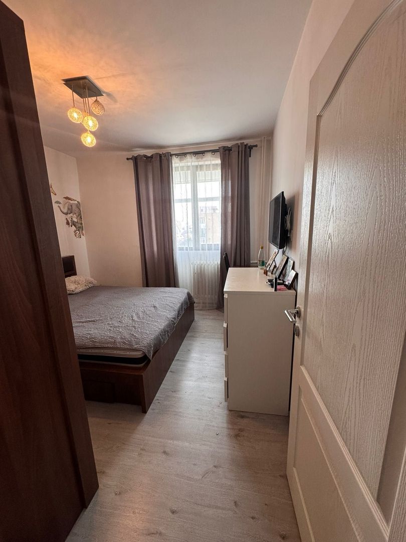 Apartament 3 camere de vanzare Romancierilor - Poză 5