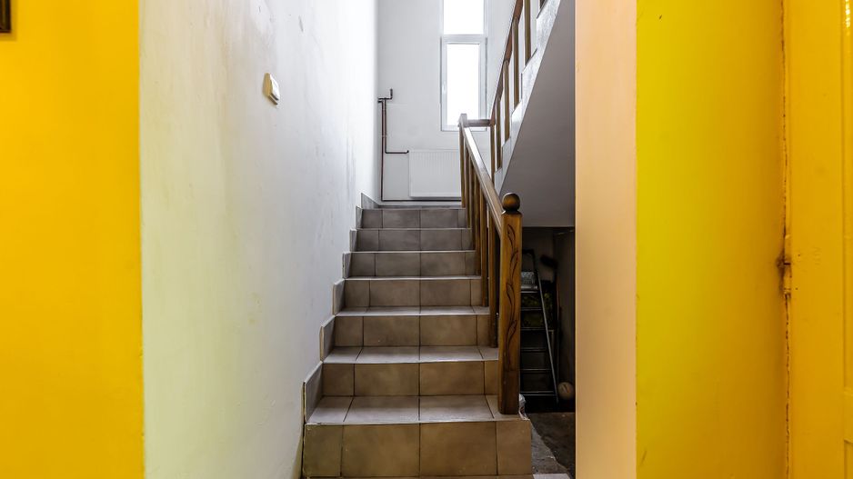 Casă tip duplex cu 2 apartamente în Poltura - Poză 9