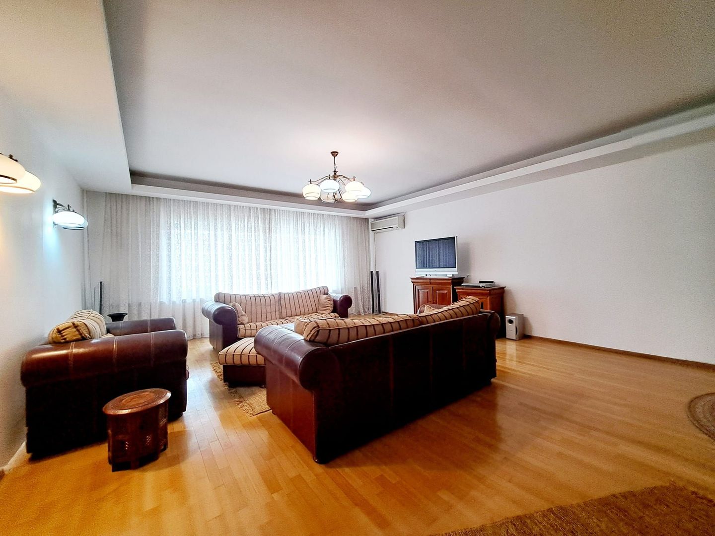 Apartament 4 camere I Terase 73 mp I zona Herastrau - Poză 1