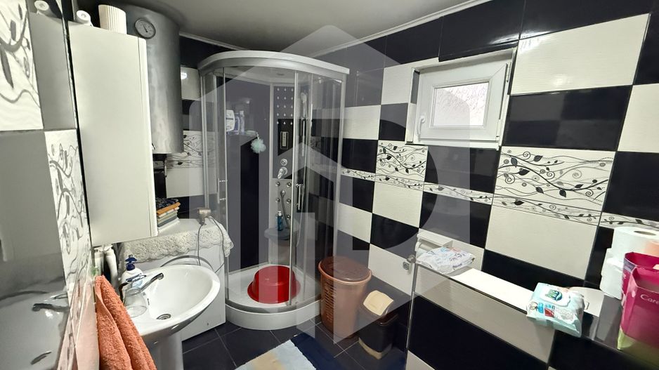 Casa individuala } Orlat | 250 mp Teren | Terasa inchisa - Poză 12