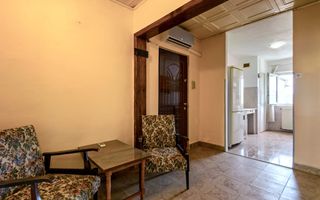 Apartament cu 3 camere de vânzare în zona Aradului - Poză 1