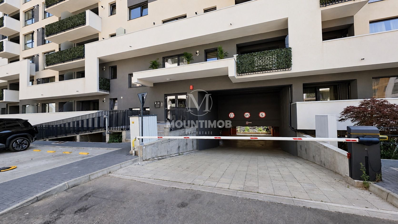 Studio spatios 42,67 mp + balcon 9 mp, Etaj 2 | Parcare subterană - Poză 13