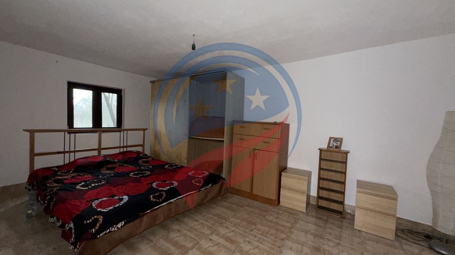 CASA CU TEREN 2500 MP LA 23 KM DE CRAIOVA CU TEAVA DE GAZE - Poză 7