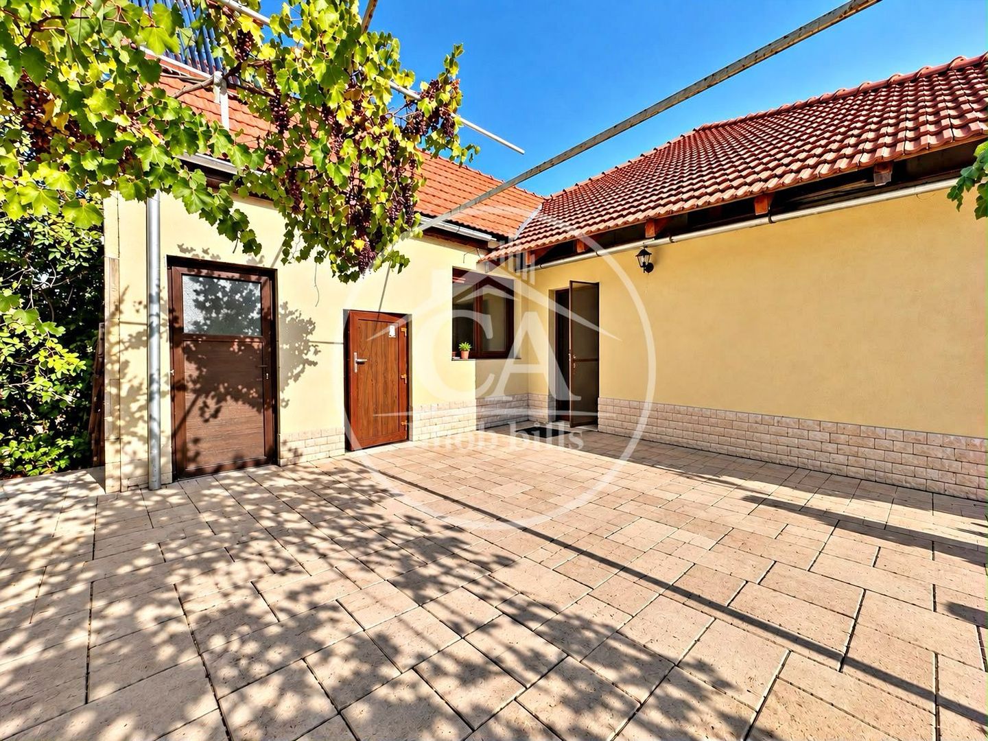 Casa de inchiriat cu 3 camere in zona Dealuri, Oradea. - Poză 10