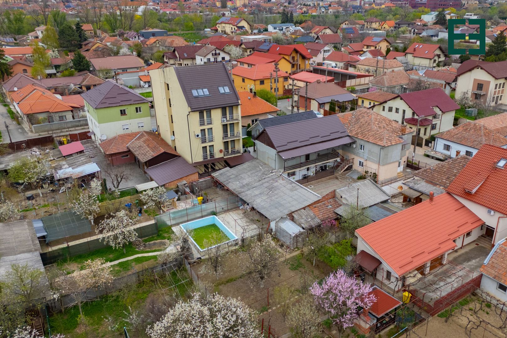 Apartament la casă în cartierul Tabacovici Aradul Nou - Poză 24