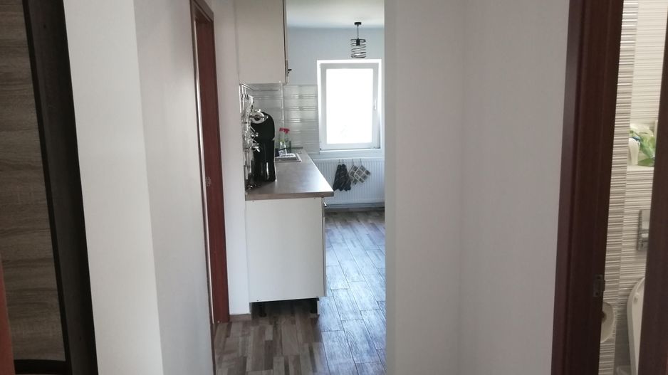 Închiriere apartament 3 camere – confort 1, decomandat. - Poză 1