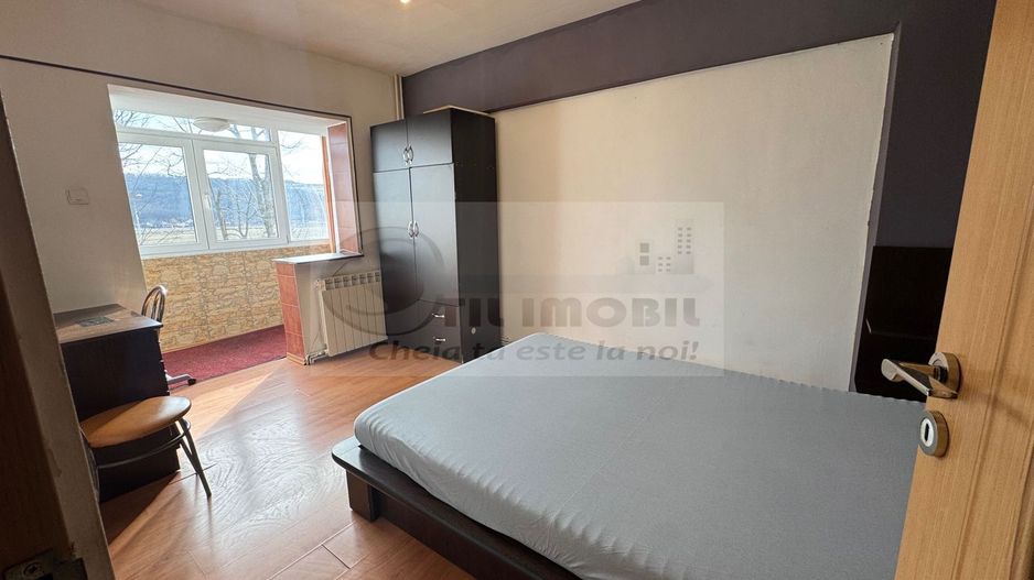 Apartament de 3 camere Dacia - 420 euro - Poză 3