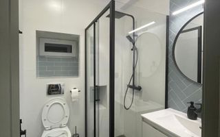 Spațiu ideal pentru locuință, birou, cabinet sau investiție. - Poză 4