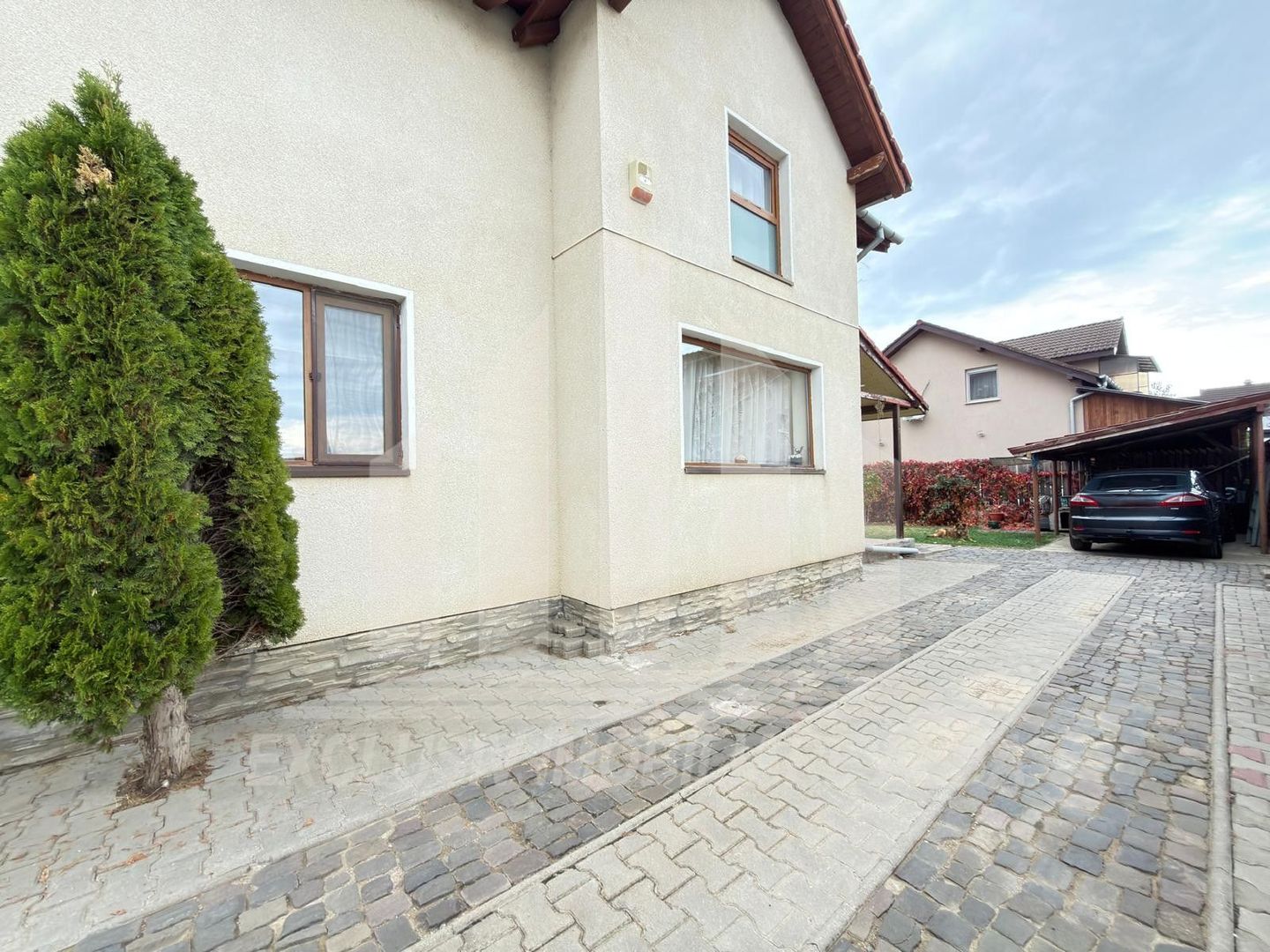 Casa individuala | 160 mp | Mobilata si Utilata | Arex - Poză 1