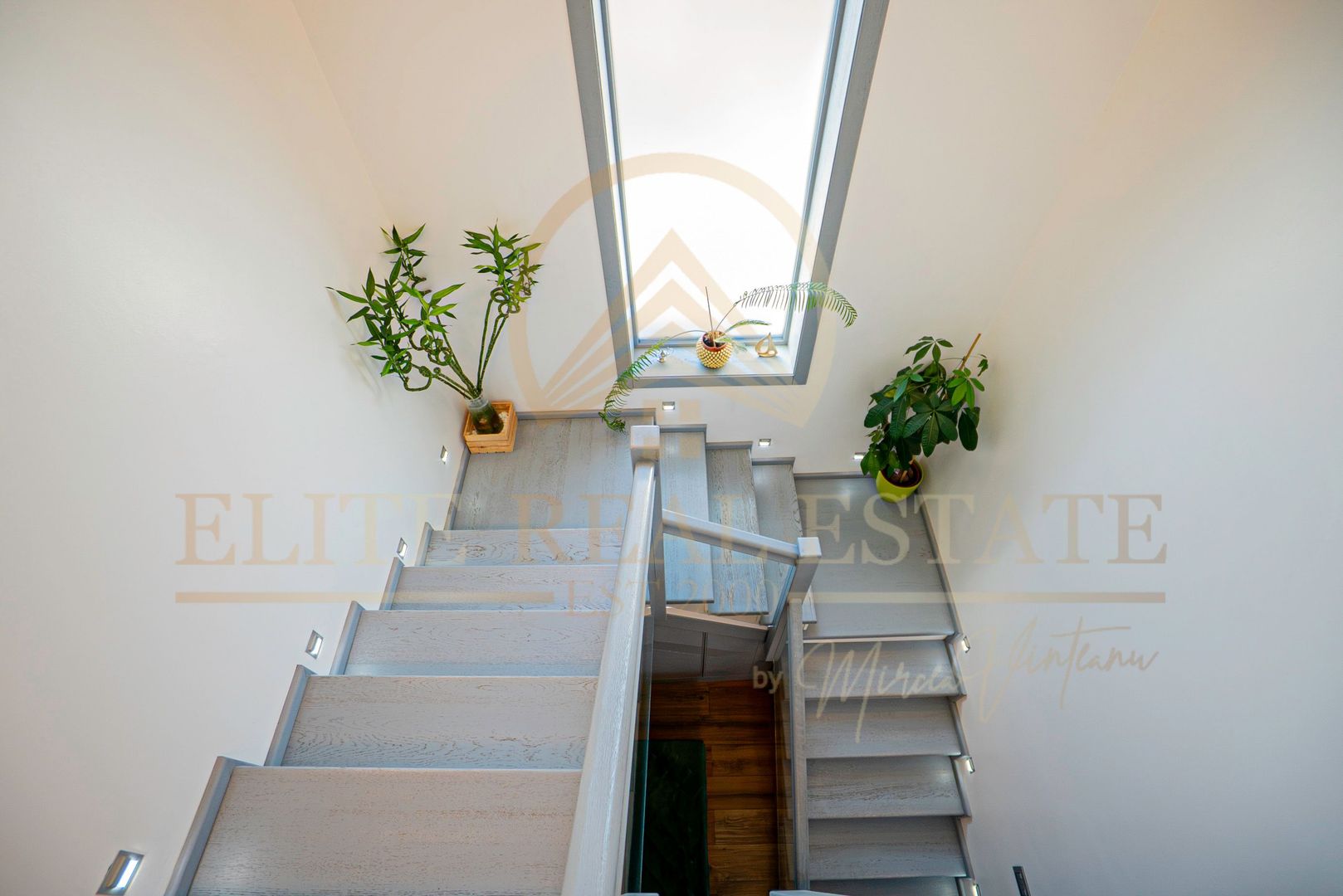 Mamaia Sat - Casă ultra-modernă de lux  – 5 camere, 4 dormitoare. - Poză 15