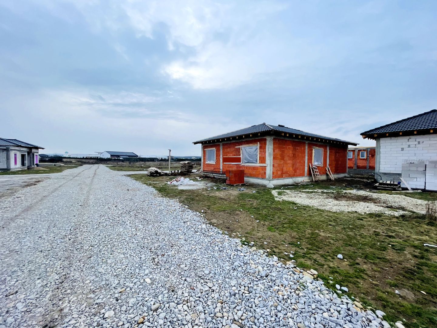 Casǎ de vânzare plan Parter Semifinisatǎ Cihei - Poză 3