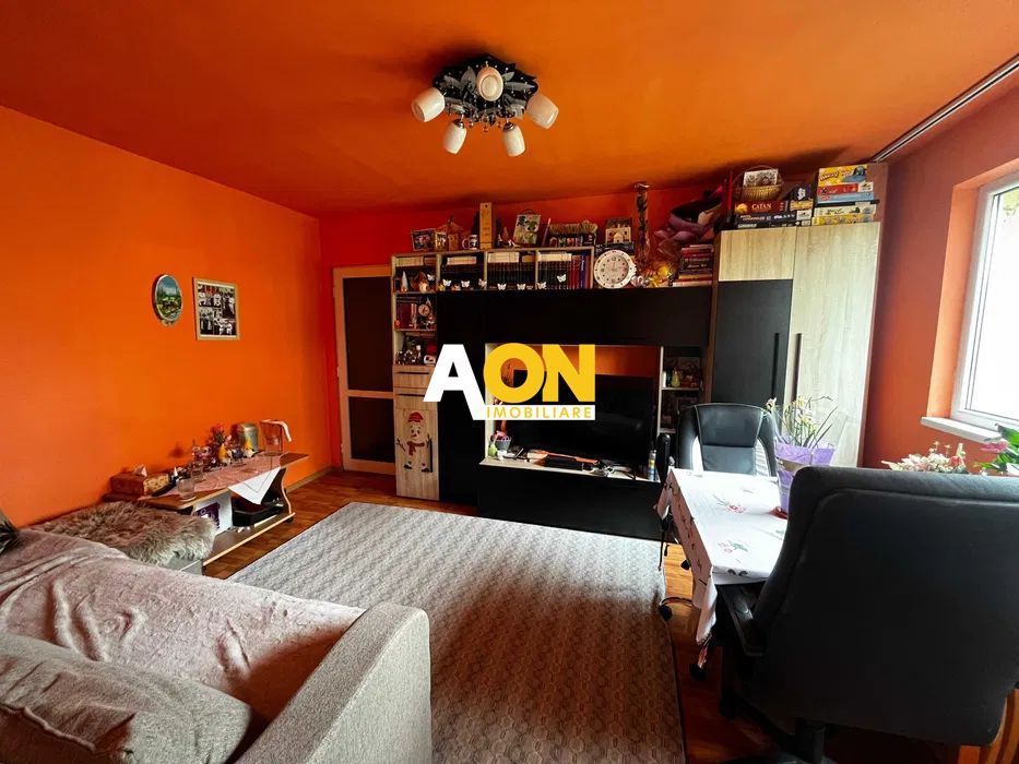 Apartament 2 camere etaj intermediar, Cetate - Poză 1