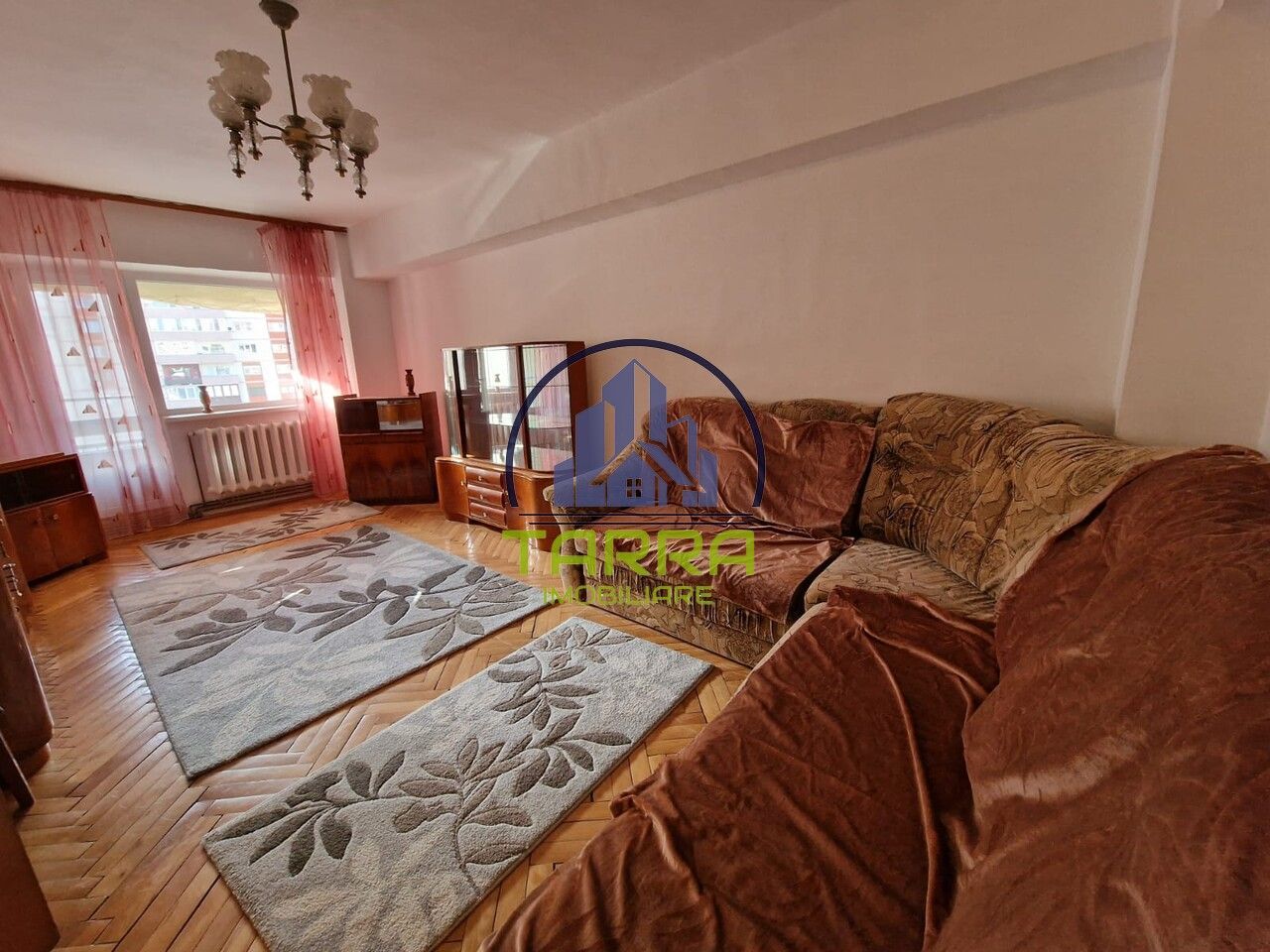 Apartament 3 camere de inchiriat in Alba Iulia zona Ultracentrala - Poză 2