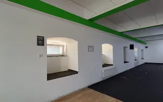 Spatiu comercial 300 metri patrati central - Poză 11