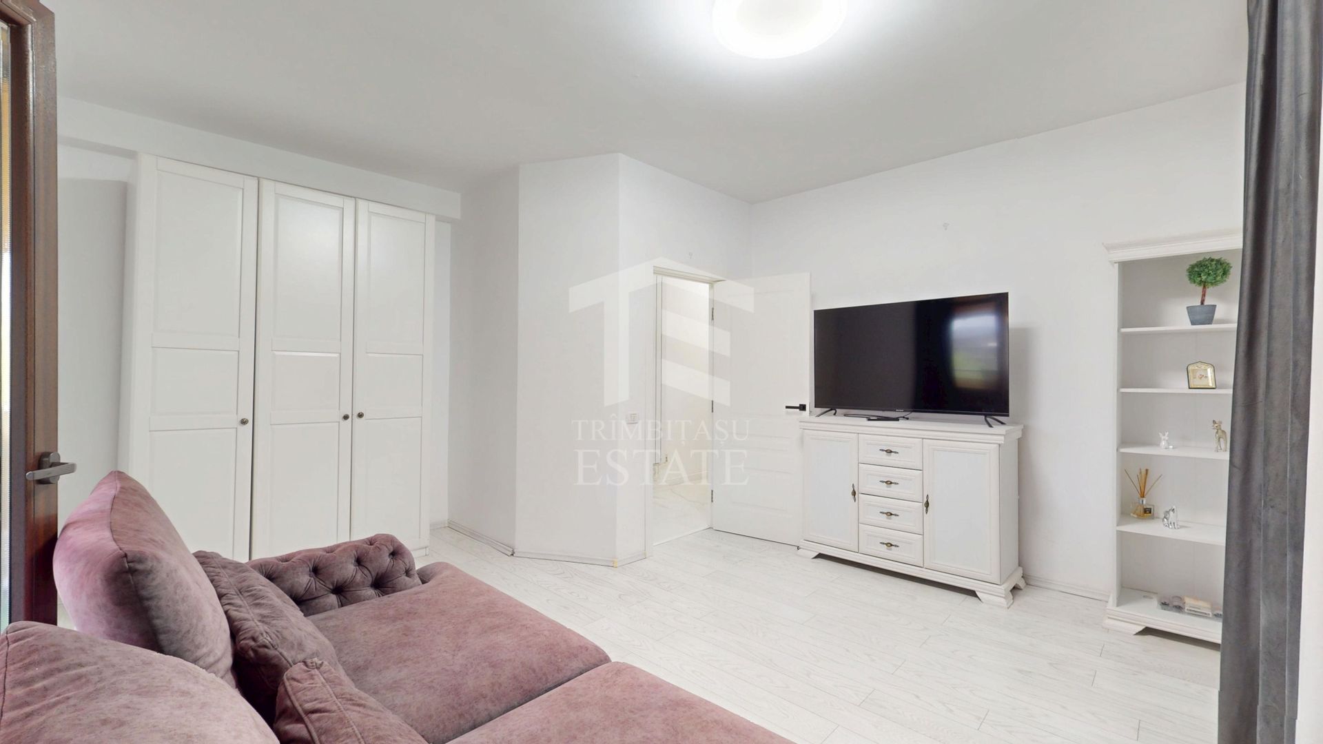 Apartament 2 camere decomandat, balcon de 27 mp Comision 0% - Poză 3