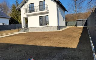 Casă Nouă de Vânzare în Cornu de Jos - Poză 1