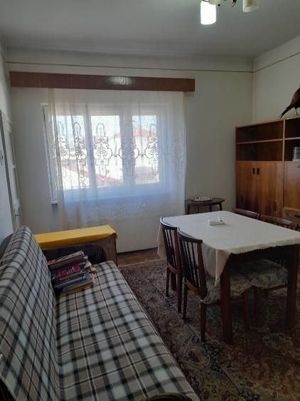 BRASADAS vinde casa cu etaj, 4 camere, central, acces cu masina. - Poză 7