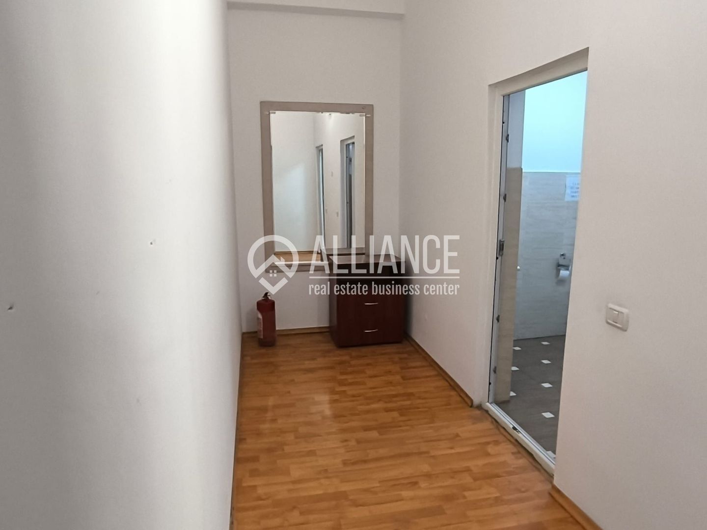 CENTRU TOMIS MALL- Birouri  luminoase cu cheltuieli incluse ! - Poză 5