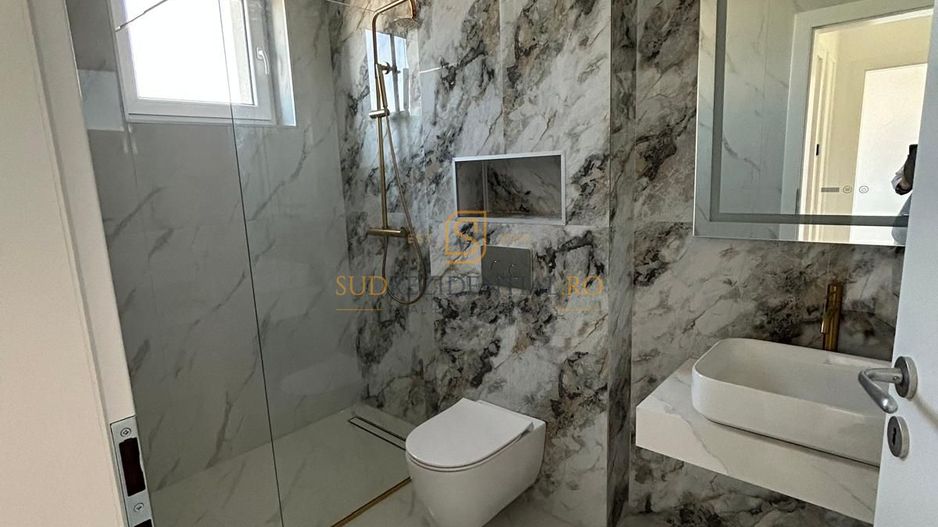 Vila moderna tip duplex, 4 camere, ansamblu privat cu piscina - Poză 17