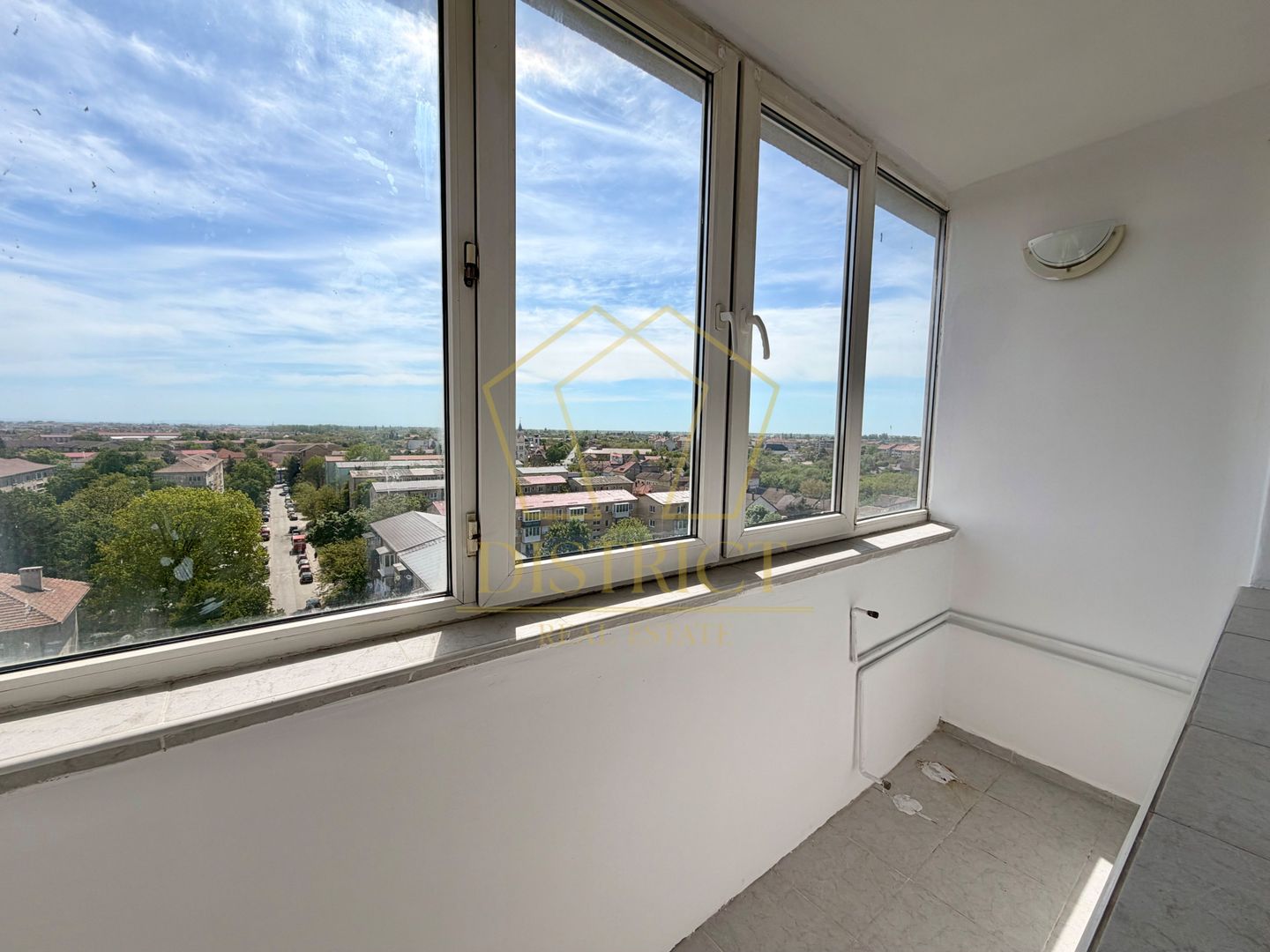 Apartament decomandat cu 3 camere | Calea Sagului - Poză 10