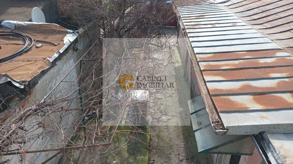 Vânzare 2 Case în Domenii – 246 mp Teren, Locație Excelentă - Poză 4