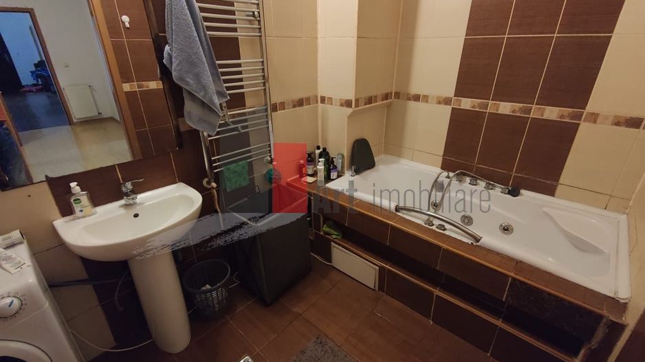 Apartament cu 3 camere de vanzare in zona Straulesti - Poză 7