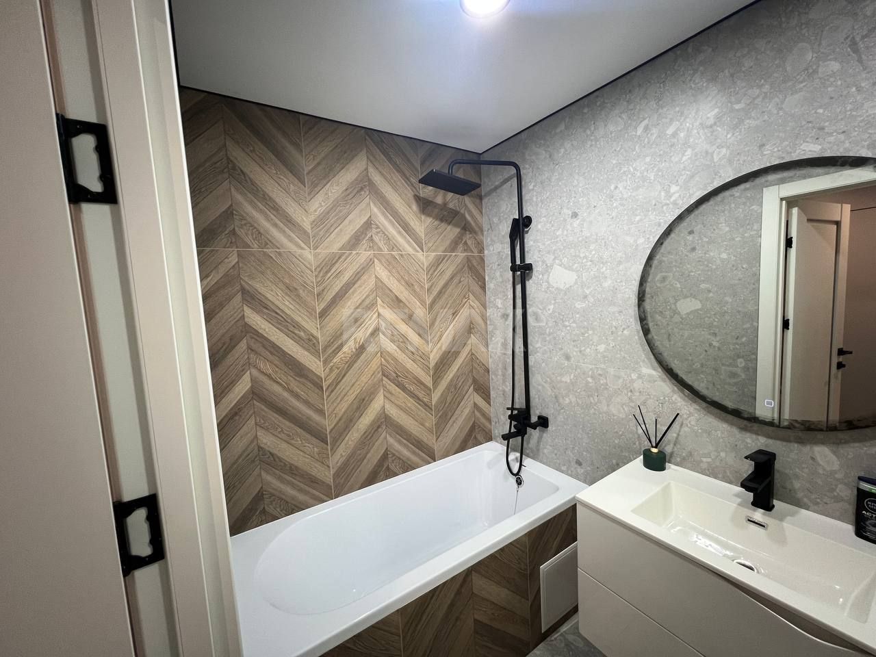 Apartament  cu 1 Cameră + Living pe Bd. Dacia, Botanica - Poză 6