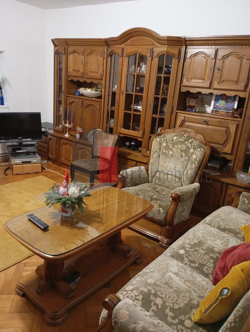 Apartament 2 cam. in vila - Poză 1