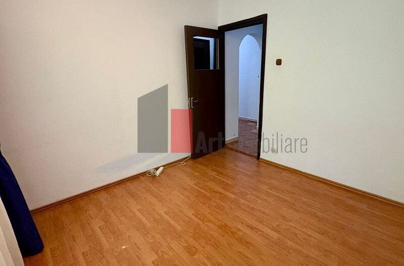 Vânzare apartament 4 camere decomandat cu centrală - Brâncoveanu - Poză 6