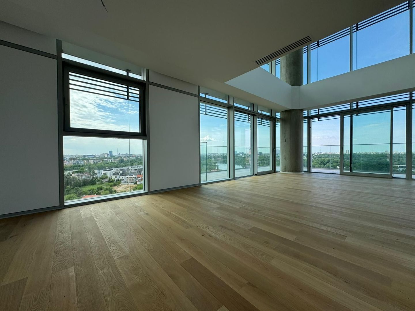 PENTHOUSE SPECTACULOS UpSite || 1.800.00+TVA || boxa si loc de parcare incluse - Poză 6