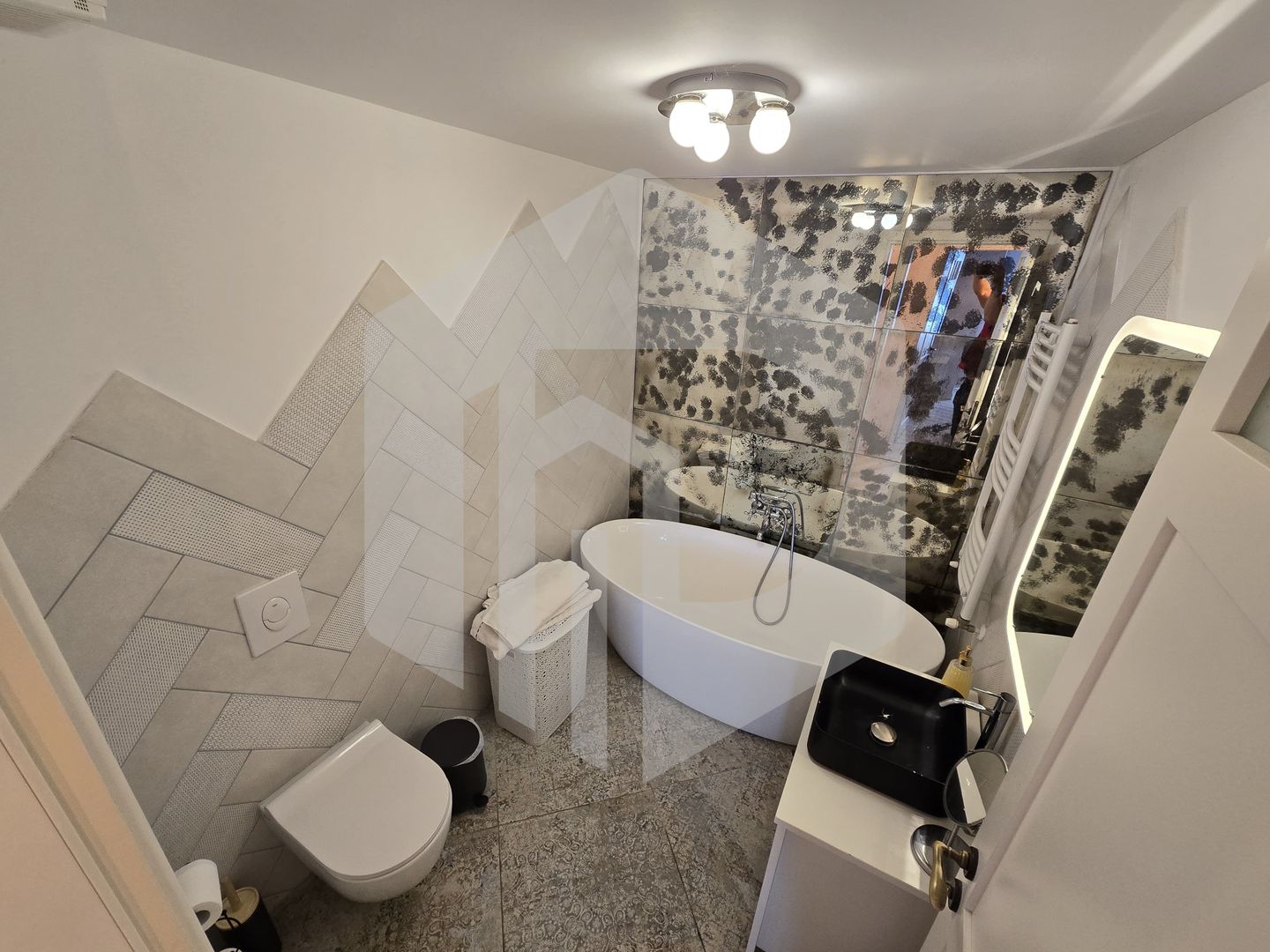 Apartament superb 3 camere zona Ultracentrala - Poză 9