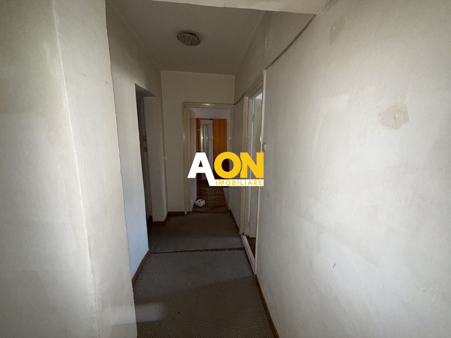 De vanzare apartament 3 camere, etaj 1, Cetate - Poză 5