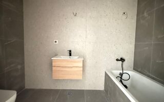 Apartament 4 camere de vanzare Pipera in bloc cu vedere la lac - Poză 19