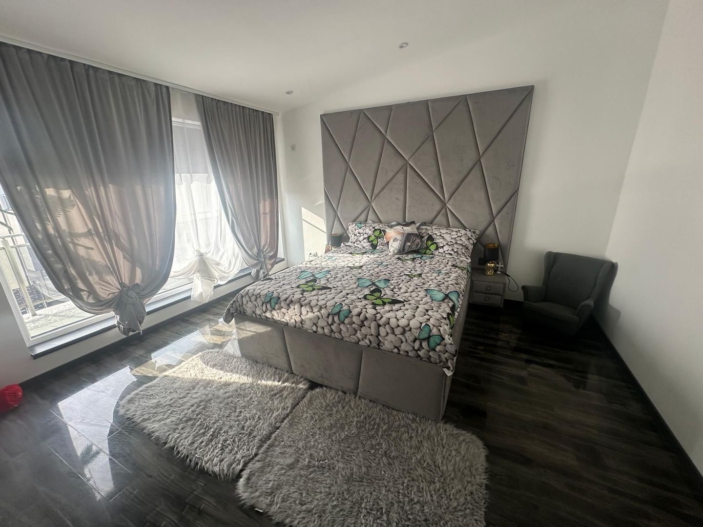 CASA INDIVIDUALA MOBILATA, TOATE UTILITATIE, CURTE 400 MP, COMISION 0% - Poză 3