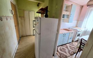 Apartament cu 4 Camere, Etaj Intermediar, Lift, Zona Bd. Transilvaniei - Poză 3