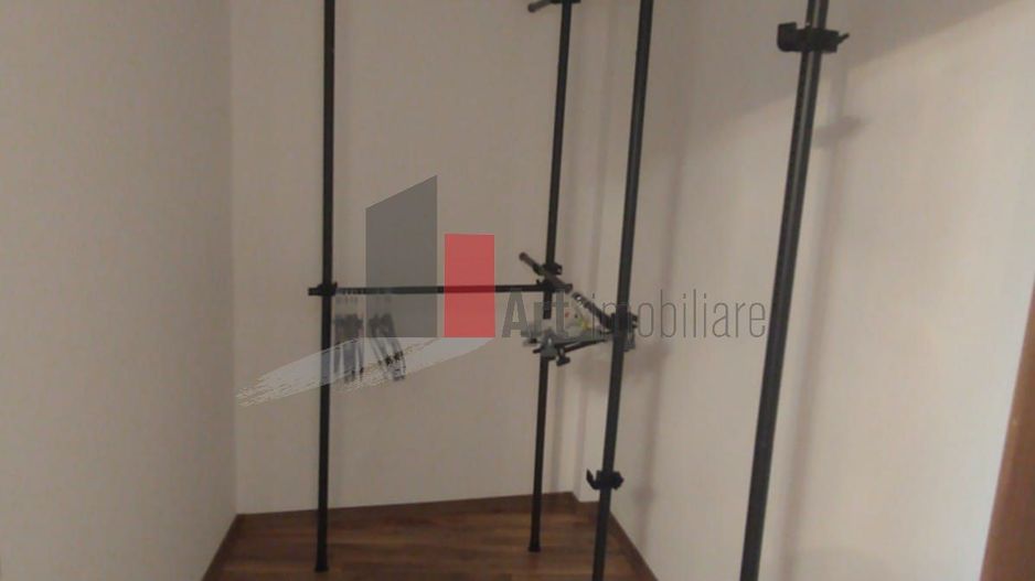 VIla Occidentului - birou sau locuinta - Poză 16