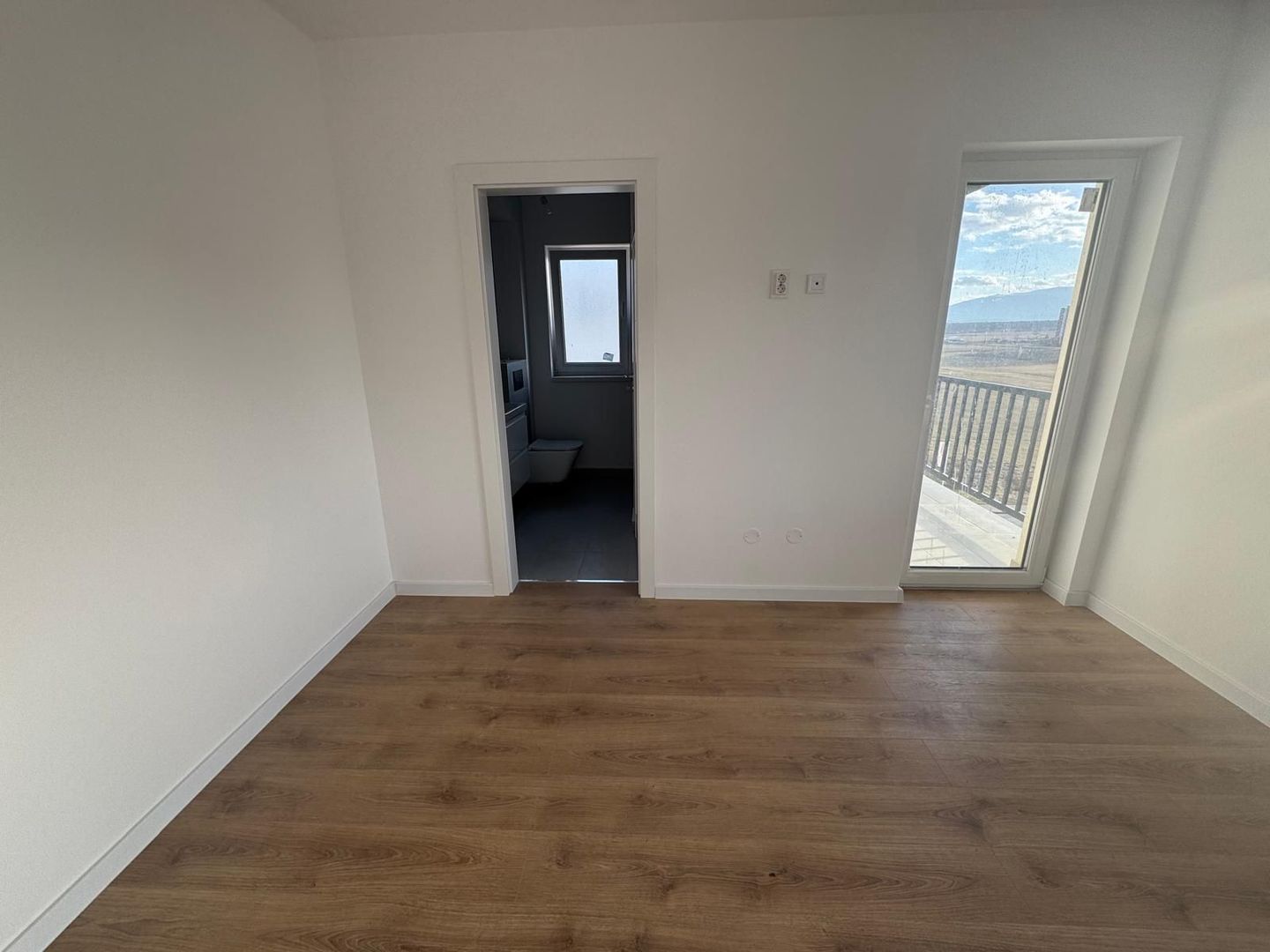 Penthouse 4 camere LA CHEIE- terasa 102 mp - Sibiu - Poză 4