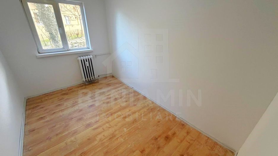 4 Decomandate-Doua bai-Parter-Disponibil Imediat-Zona linistita - Poză 4