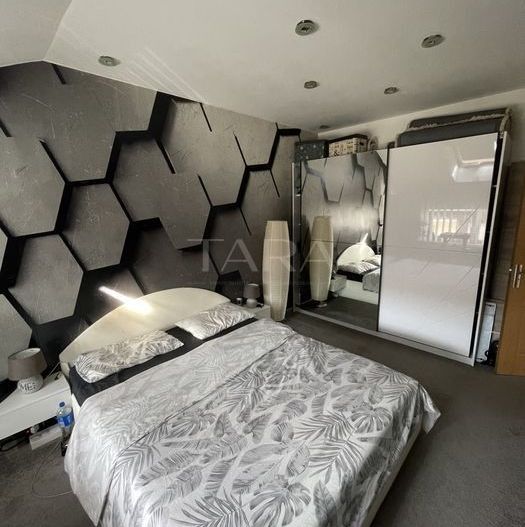 Apartament cu 3 camere, balcon, zona Florilor – Florești. - Poză 7