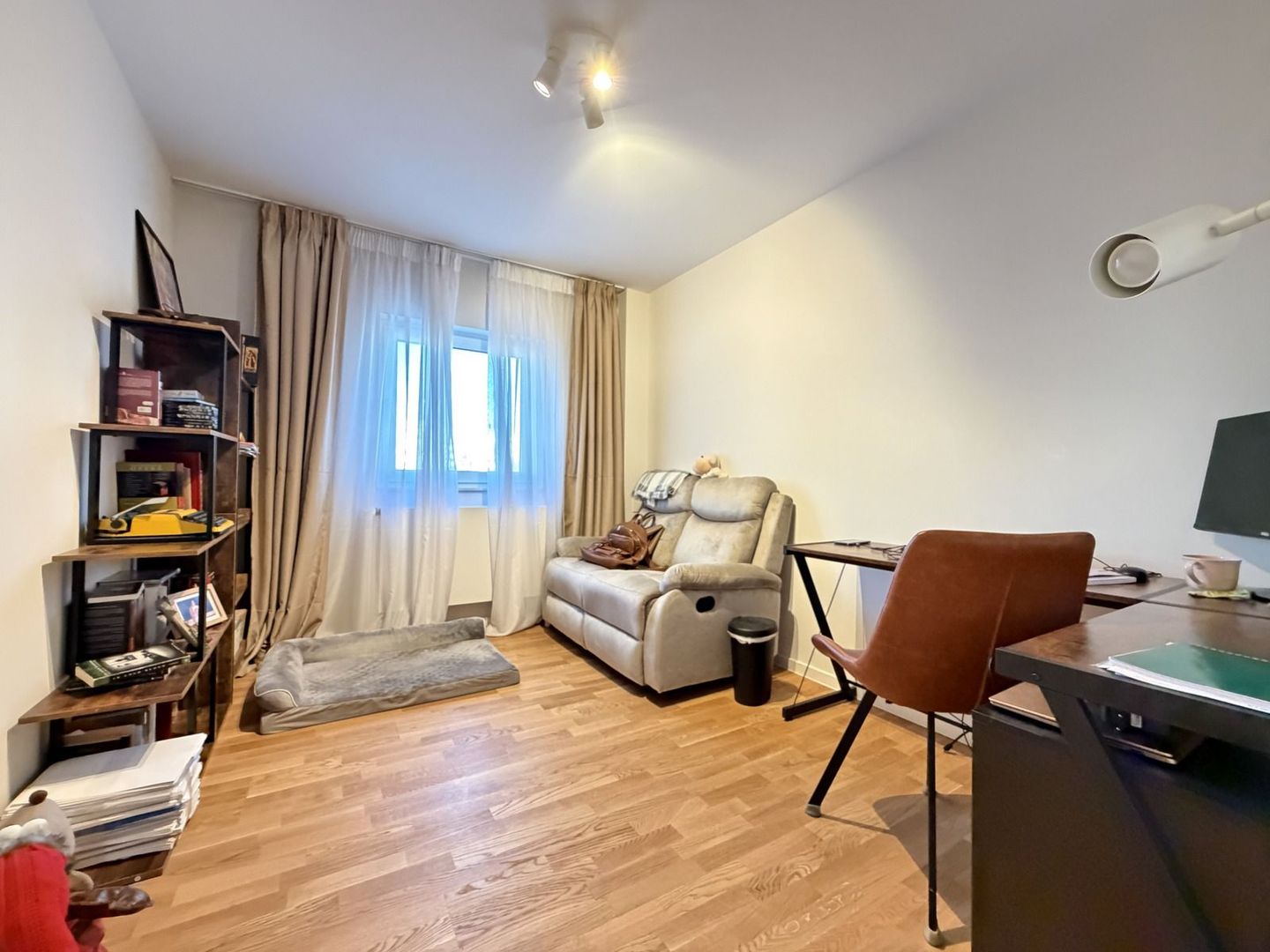 4 camere renovat | 102mp | centrala proprie | Decebal-Alba Iulia - Poză 10