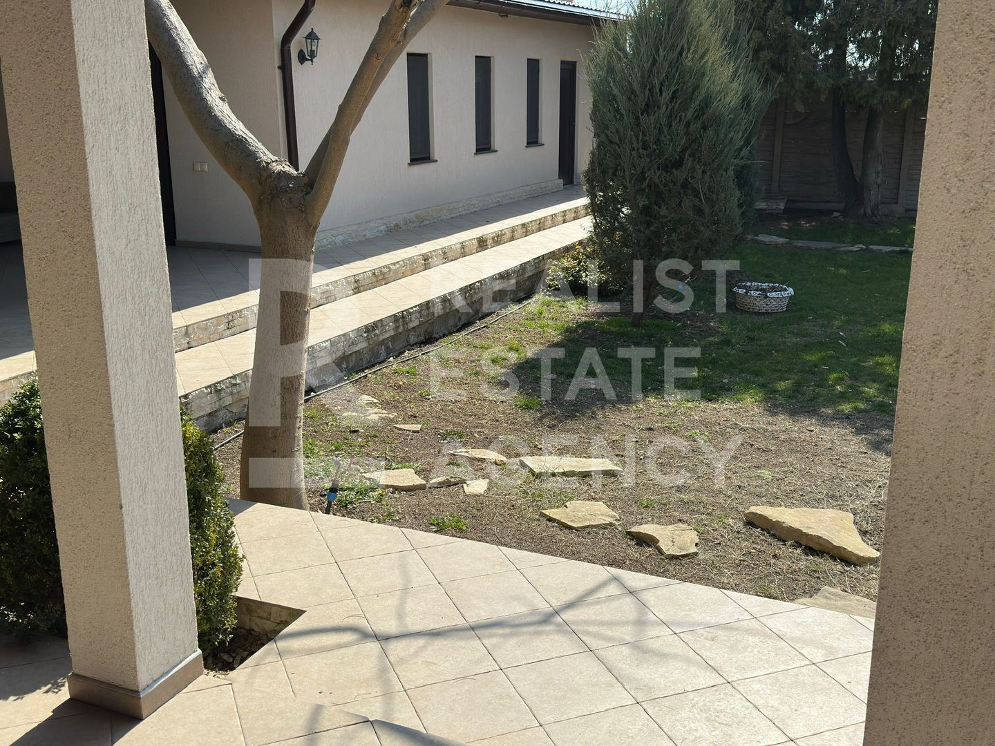 Vilă aproape de mare, potrivită pentru activitate turistică, Constanța - Poză 2