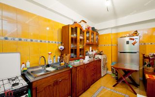 Vila cocheta, situata in centrul istoric al orasului - Poză 7